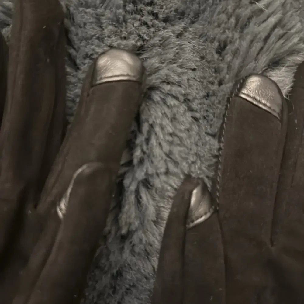 UGG Sheepskin Suede Gloves Cashmere Blend‎ Lined Touchscreen Compatible Small